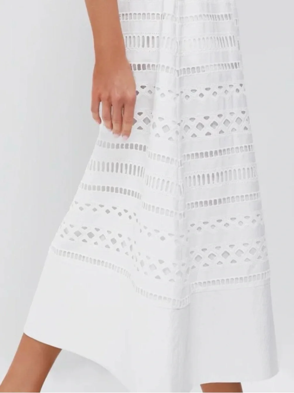 Tuckernuck x Studio McGee NWT White Cotton Eyelet Laurel Skirt size medium - Picture 3 of 9